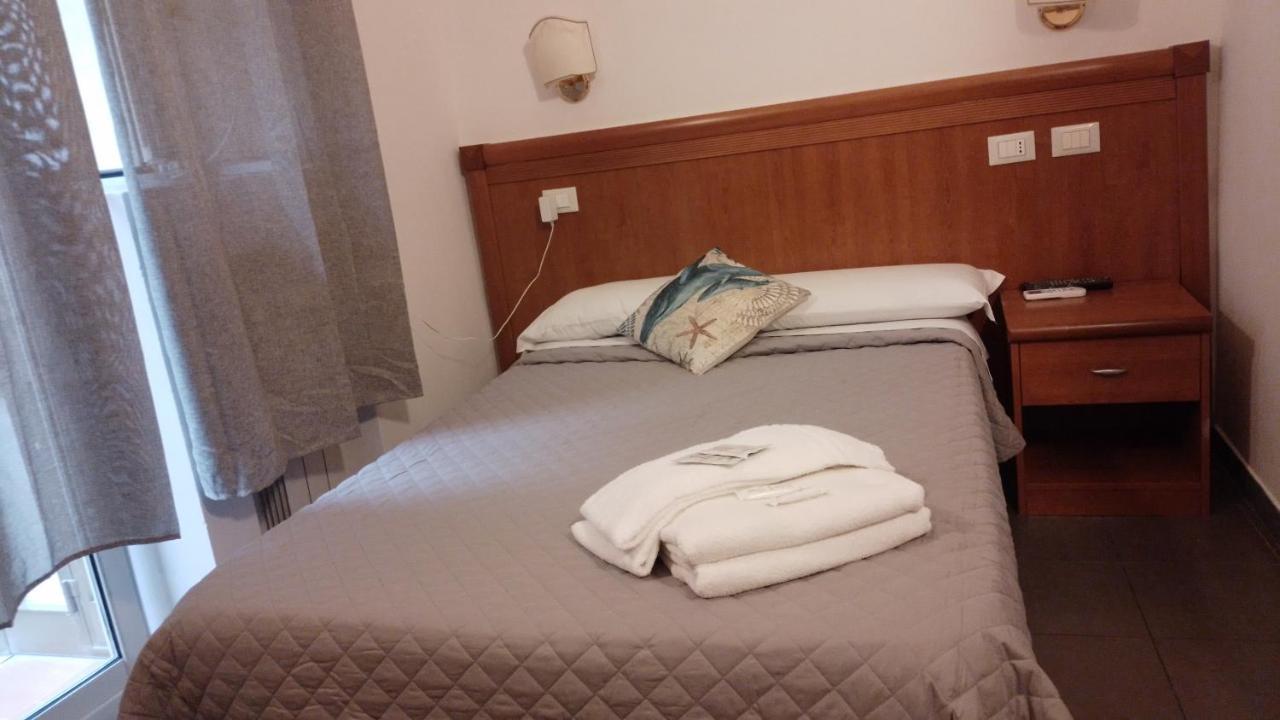 Roma Termini Tina Ya B&B 外观 照片